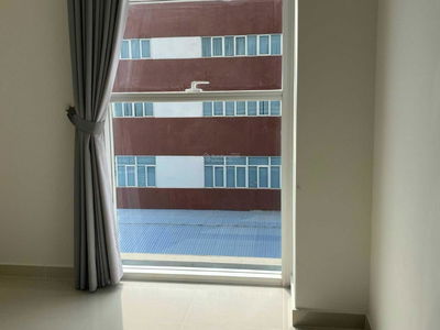 Sunrise City, Vietnam Sunrise City, Vietnam