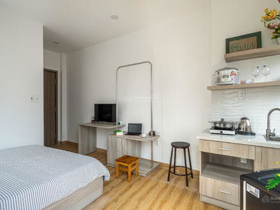 Ngo Tat To Street, Vietnam Ngo Tat To Street, Vietnam