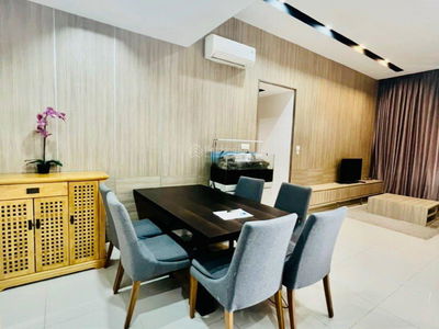 Sunrise City, Vietnam  Sunrise City, Vietnam