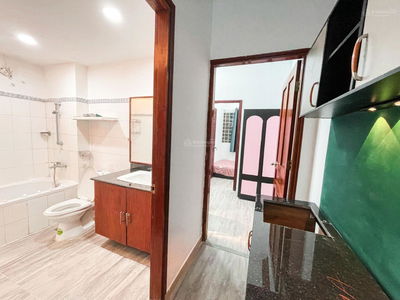 Su Van Hanh Street, Vietnam Su Van Hanh Street, Vietnam