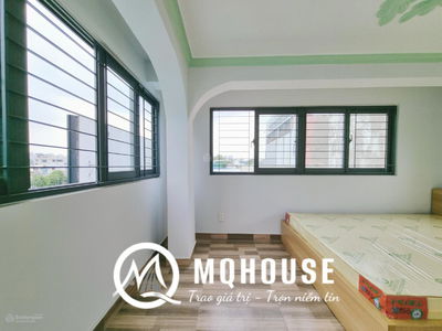 Ly Thai To Street, Vietnam Ly Thai To Street, Vietnam