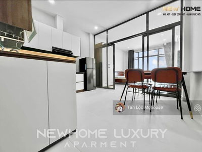 Bach Dang Street, Vietnam Bach Dang Street, Vietnam