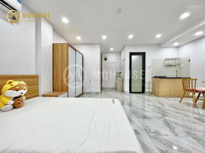 Chu Van An Street, Vietnam Chu Van An Street, Vietnam