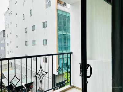 Bui Dinh Tuy Street, Vietnam Bui Dinh Tuy Street, Vietnam