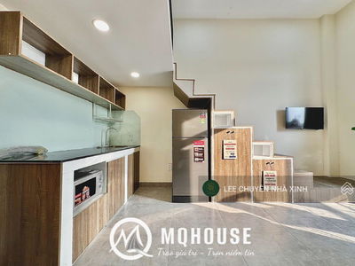 Lac Long Quan Street, Vietnam Lac Long Quan Street, Vietnam