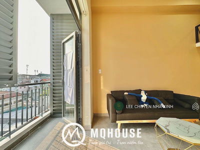 Lac Long Quan Street, Vietnam Lac Long Quan Street, Vietnam