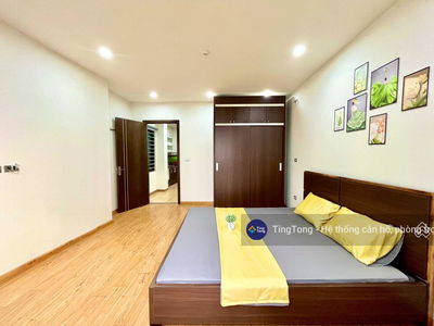 Lac Long Quan Street, Vietnam  Lac Long Quan Street, Vietnam