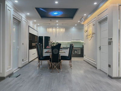 The Nine, Vietnam The Nine, Vietnam