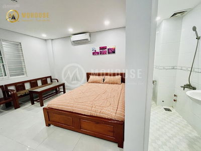 Bui Dinh Tuy Street, Vietnam Bui Dinh Tuy Street, Vietnam