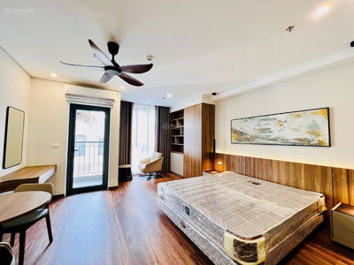 Hong Tien Street, Vietnam Hong Tien Street, Vietnam