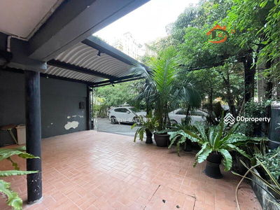 10500, Bangkok, Thailand 10500, Bangkok, Thailand