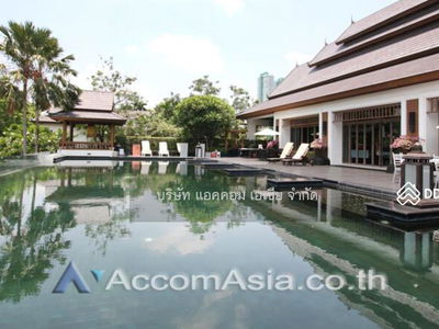 Luxurious Villas, Bangkok, Thailand Luxurious Villas, Bangkok, Thailand