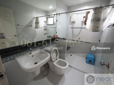 Moobaan Setthasiri Bangna-Wongwaen, Samut Prakan, Thailand Moobaan Setthasiri Bangna-Wongwaen, Samut Prakan, Thailand