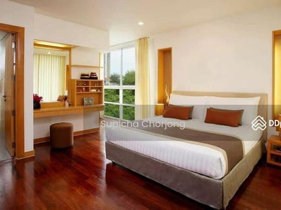 Ekamai Gardens, Bangkok, Thailand Ekamai Gardens, Bangkok, Thailand