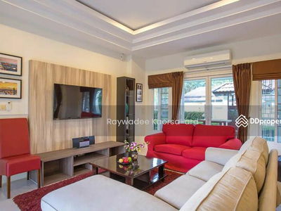 Large 4-Br Villa in Rawai, Phuket., Thailand Large 4-Br Villa in Rawai, Phuket., Thailand