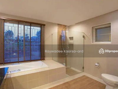 Large 4-Br Villa in Rawai, Phuket., Thailand Large 4-Br Villa in Rawai, Phuket., Thailand