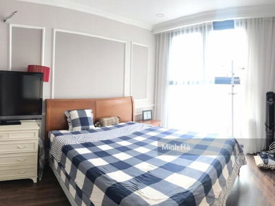 D'. Le Pont D’or - Hoang Cau, Vietnam D'. Le Pont D’or - Hoang Cau, Vietnam