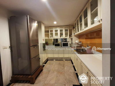 Sam Sen Nai, Bangkok, Thailand Sam Sen Nai, Bangkok, Thailand