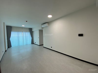 De La Sol, Vietnam De La Sol, Vietnam