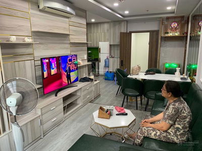 Topaz Elite, Vietnam Topaz Elite, Vietnam