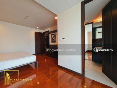 Richmond Hills Residence Thonglor 25, Bangkok, Thailand Richmond Hills Residence Thonglor 25, Bangkok, Thailand