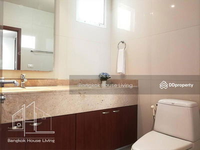 Piyathip Place, Bangkok, Thailand Piyathip Place, Bangkok, Thailand