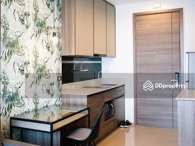 The Line Phahon-Pradipat, Bangkok, Thailand The Line Phahon-Pradipat, Bangkok, Thailand