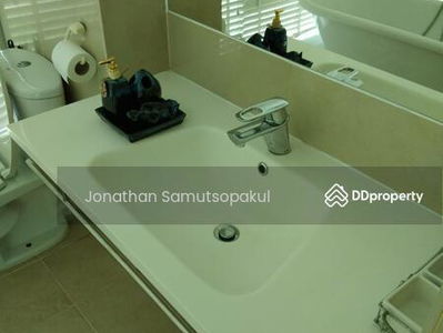 Baan Sathorn Chaopraya, Bangkok, Thailand Baan Sathorn Chaopraya, Bangkok, Thailand