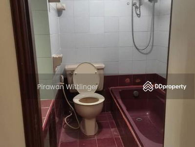 Saranjai Mansion, Bangkok, Thailand Saranjai Mansion, Bangkok, Thailand