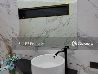 Housing in Ban Chalong, Thailand Housing in Ban Chalong, Thailand