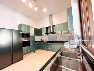 Gehäuse In Ban Talat Nua, Thailand Gehäuse In Ban Talat Nua, Thailand