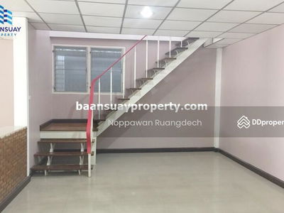 Nawamin Road, near Big C Extra, Nawamin, Bangkok, Thailand Nawamin Road, near Big C Extra, Nawamin, Bangkok, Thailand