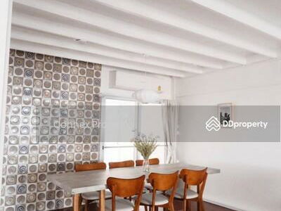 2-story townhouse, Ekkamai Soi 12, Bangkok., Thailand 2-story townhouse, Ekkamai Soi 12, Bangkok., Thailand