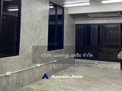 Home Office, Pet friendly | 3 Bedrooms Townhouse For Rent in Sathorn, BangkokAA27831, Bangkok, Thailand Home Office, Pet friendly | 3 Bedrooms Townhouse For Rent in Sathorn, BangkokAA27831, Bangkok, Thailand