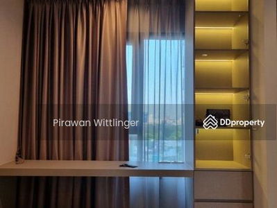 Life One Wireless, Bangkok, Thailand Life One Wireless, Bangkok, Thailand