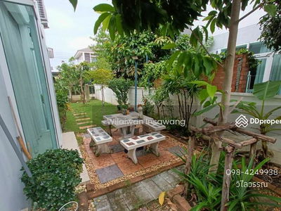 The Living 3 Soi Wat Lat Pla Duk, Nonthaburi, Thailand The Living 3 Soi Wat Lat Pla Duk, Nonthaburi, Thailand