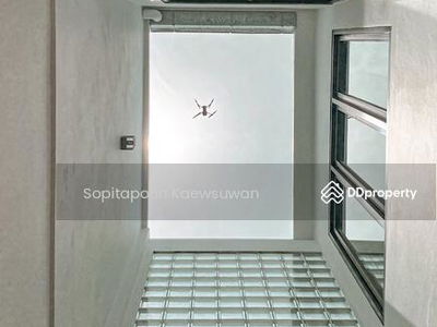 10310, Bangkok, Thailand 10310, Bangkok, Thailand