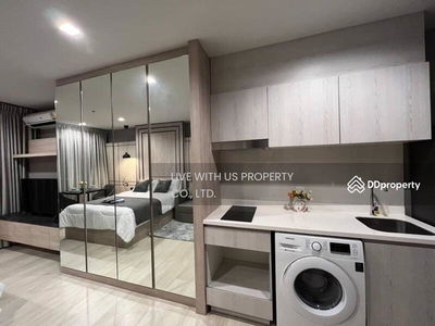 Life One Wireless, Bangkok, Thailand Life One Wireless, Bangkok, Thailand