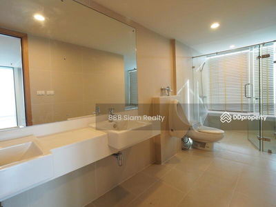 Circle Condominium, Bangkok, Thailand Circle Condominium, Bangkok, Thailand