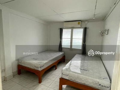 Hotel for rent, house for rent, near walking street Chiang Mai Gate Next to the Chiang Mai moat in Chiang Mai, Phra Singh Subdistrict, Chiang Mai, Thailand Hotel for rent, house for rent, near walking street Chiang Mai Gate Next to the Chiang Mai moat in Chiang Mai, Phra Singh Subdistrict, Chiang Mai, Thailand