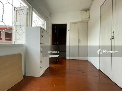 Hotel for rent, house for rent, near walking street Chiang Mai Gate Next to the Chiang Mai moat in Chiang Mai, Phra Singh Subdistrict, Chiang Mai, Thailand Hotel for rent, house for rent, near walking street Chiang Mai Gate Next to the Chiang Mai moat in Chiang Mai, Phra Singh Subdistrict, Chiang Mai, Thailand