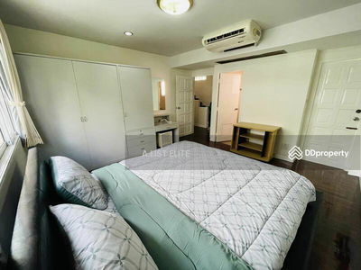 HOUSE PHROM PHONG Sukhumvit soi 31, Bangkok, Thailand HOUSE PHROM PHONG Sukhumvit soi 31, Bangkok, Thailand