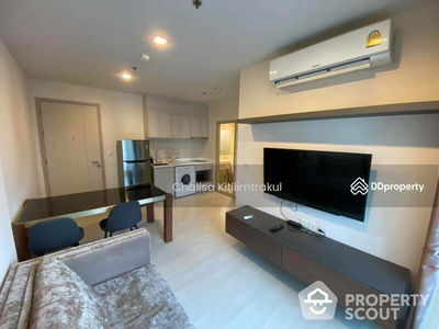 Life Sukhumvit 48, Bangkok, Thailand Life Sukhumvit 48, Bangkok, Thailand