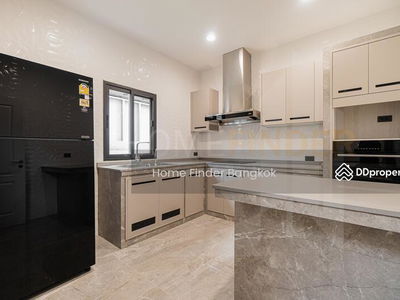 House in Soi Pridi 26, Bangkok, Thailand House in Soi Pridi 26, Bangkok, Thailand