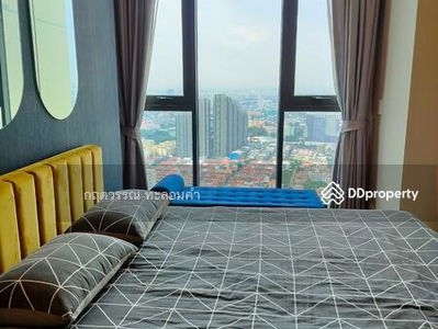 Whizdom Essence, Bangkok, Thailand Whizdom Essence, Bangkok, Thailand