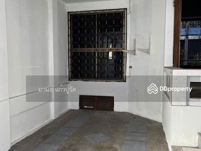 Townhouse for rent, 3 floors, 30 sq m., Bangkok., Thailand Townhouse for rent, 3 floors, 30 sq m., Bangkok., Thailand