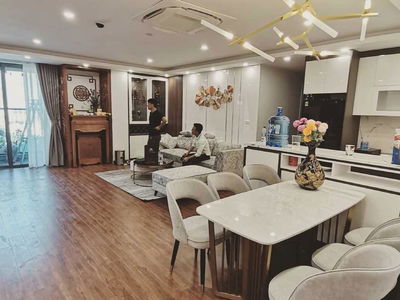 Hoang Thanh Tower, Vietnam Hoang Thanh Tower, Vietnam