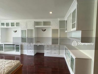 28 Chidlom, Bangkok, Thailand 28 Chidlom, Bangkok, Thailand