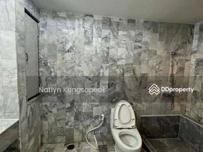 28 Chidlom, Bangkok, Thailand 28 Chidlom, Bangkok, Thailand