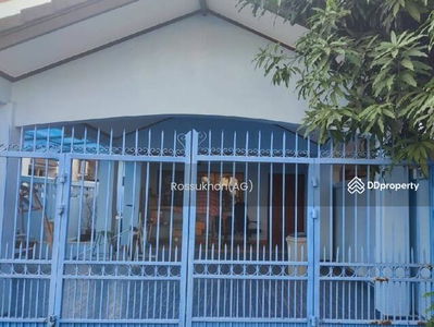 Rangsiya Sukhumvit 103, Bangkok, Thailand Rangsiya Sukhumvit 103, Bangkok, Thailand